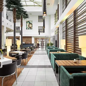 4* Hotell Moderno